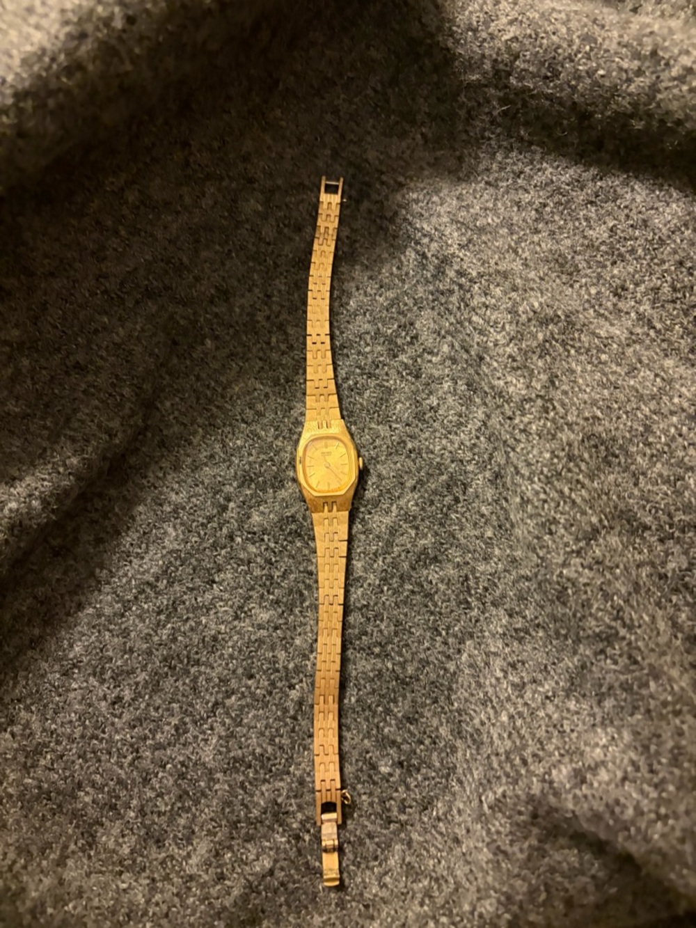 Seiko Gold Tone Slim Women's Dress Watch